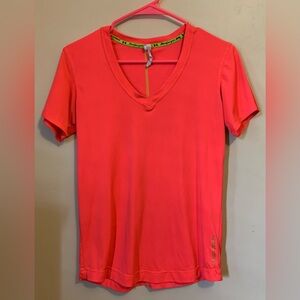 Under Armour - Semi Fitted - Heat Gear - Small